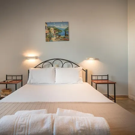 Tota Studios Apartment *